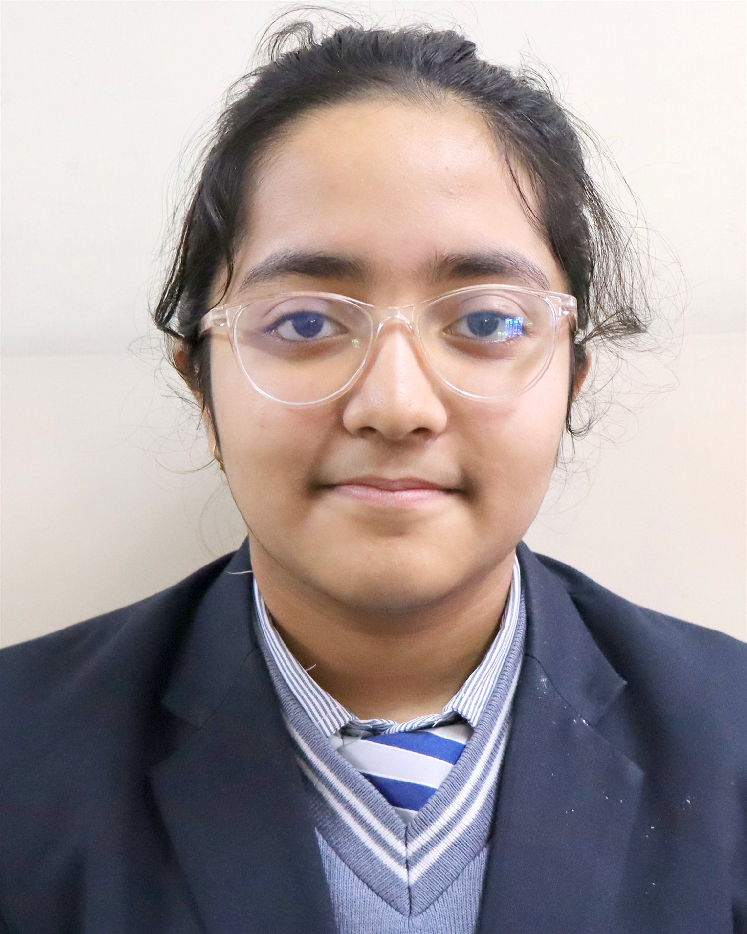 AKIRA  ROY